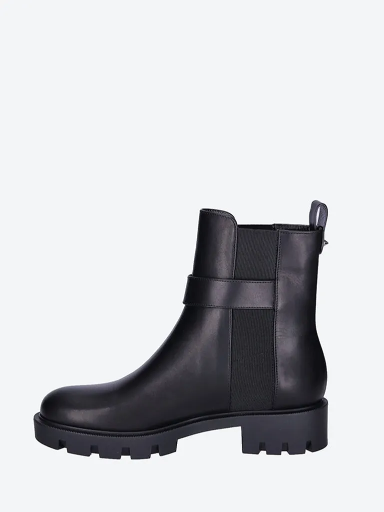 Cl chelsea lug leather boots