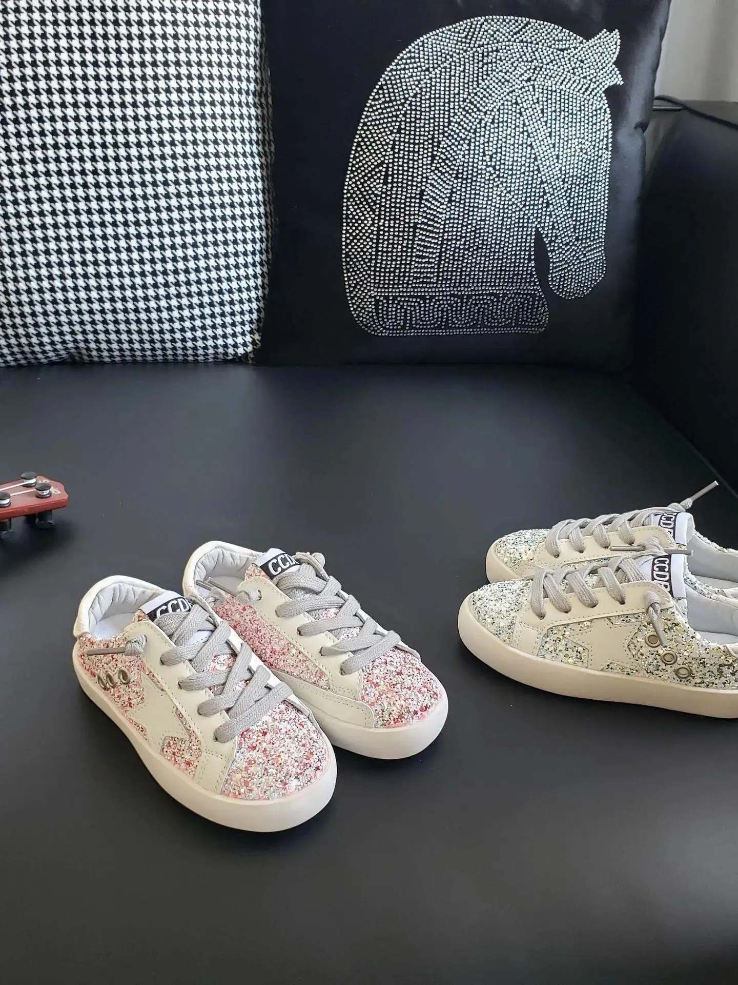 Coral glitter star sneakers