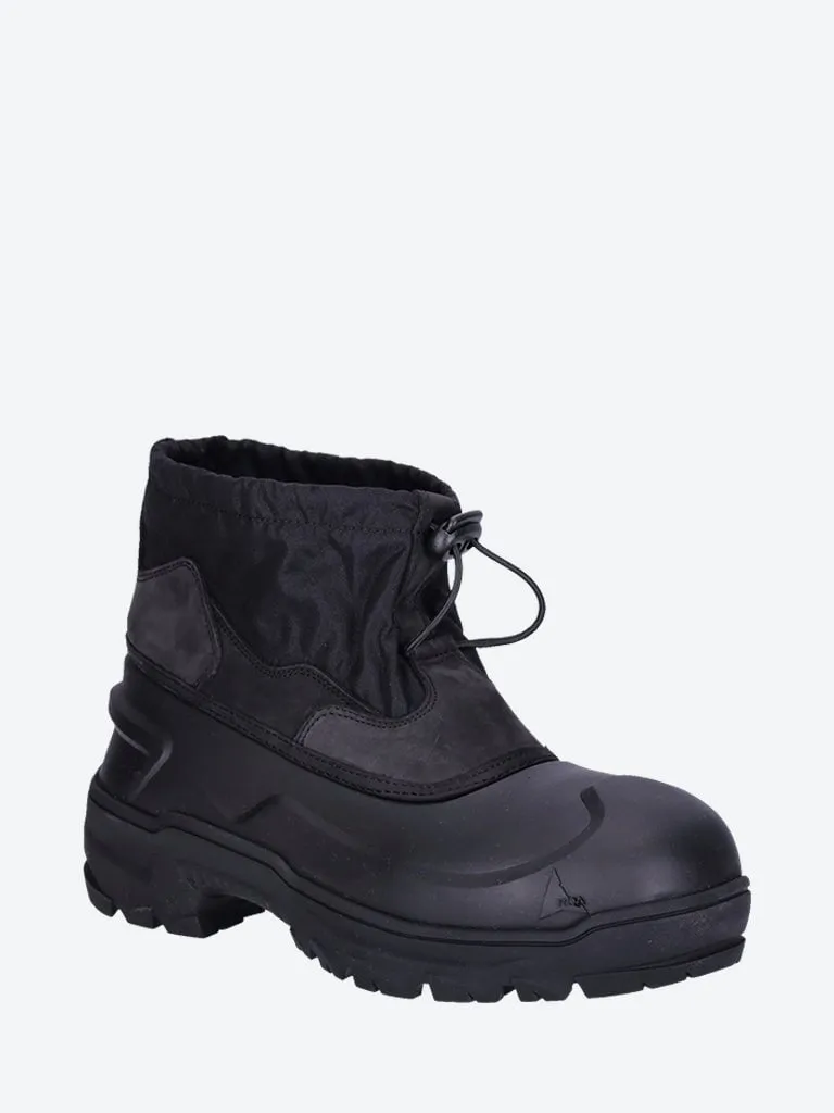 Low top rubber boots