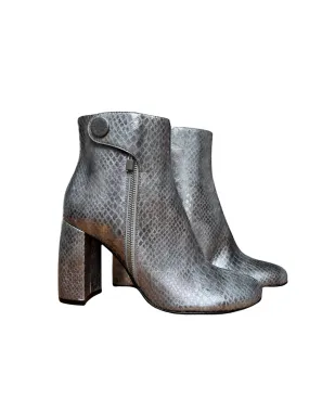 Silver Boots - 6.5