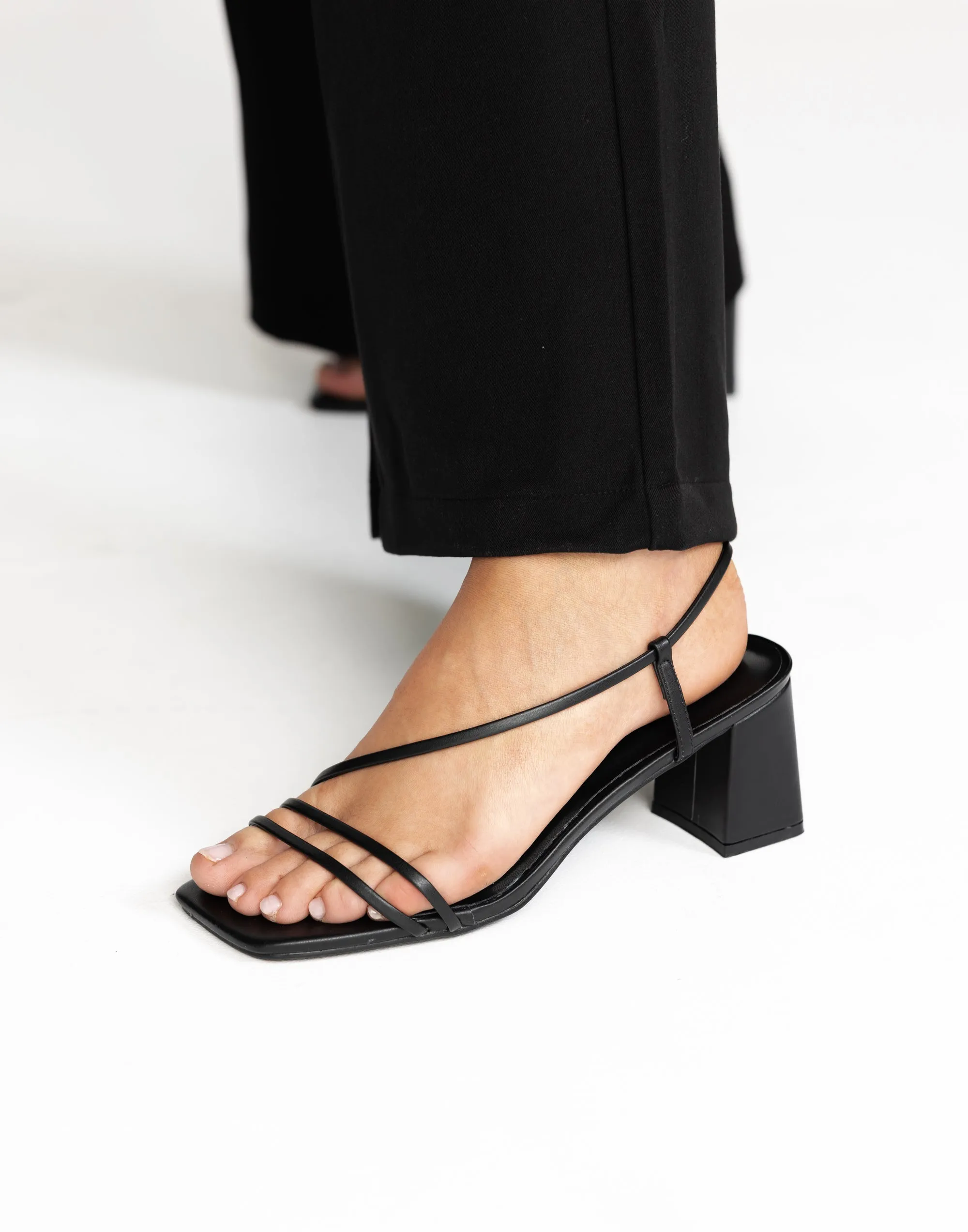 Yelda Heels (Black) - By Billini